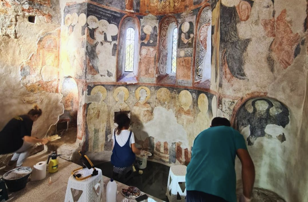 Conservation and restoration work on the mural painting of the Church of Salvation in Rubik